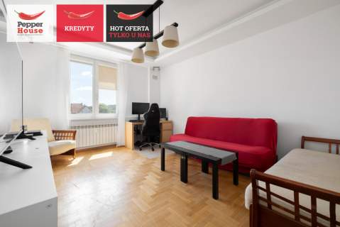 2 Pokoje z osobną kuchnią po remoncie Blisko SKM
