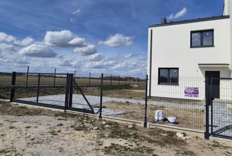 Bliźniak/Dom jednorodzinny/Dom/mieszkanie