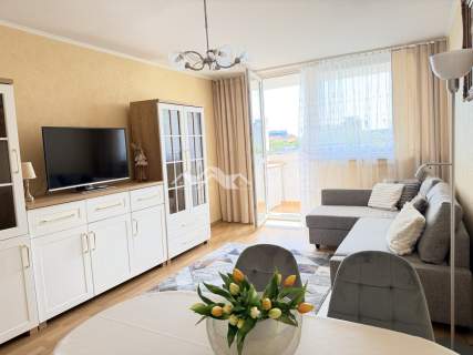 Naprzeciw Sky Tower/balkon/pokoje od podwórza