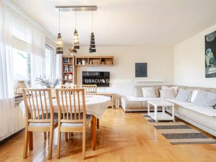 Duże mieszknie 3 sypialnie salon balkon