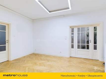 Dom mogący spełniać funkcję mieszkalno-biurową