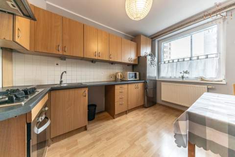 kawalerka rozkład balkon opcja 2 pokoi