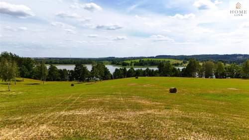 Działki z panoramicznym widokiem na jezioro.