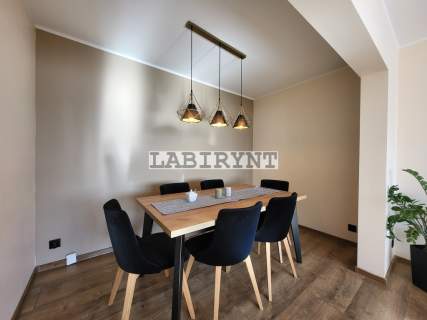 M-4 63m2, po remoncie, schowek, winda, balkon