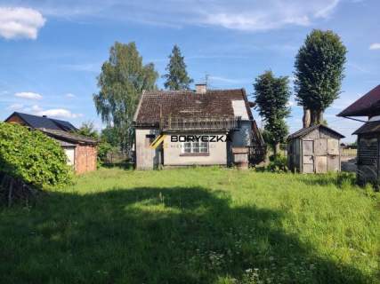 Dom Wał-Ruda, z własnym lasem 0,68 ha.