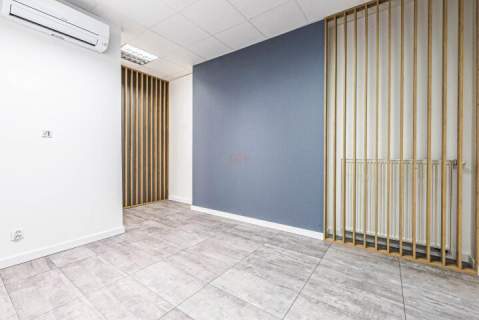 ul.Hallera Lokal 83m2 4pomieszczenia, klimatyzacja 4200zł