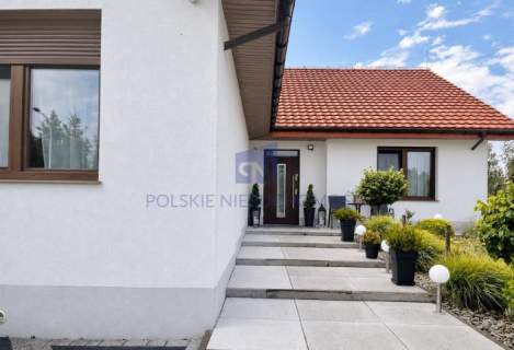 5 sypialni ogród 1499 m2 Strzeszów