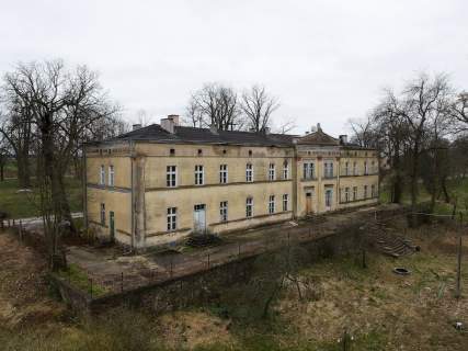 99% bonifikaty na zabytkowy pałac w Ogardach