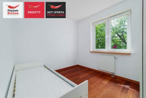 Kameralne osiedle z 2006 r. 3 pokoje Balkon