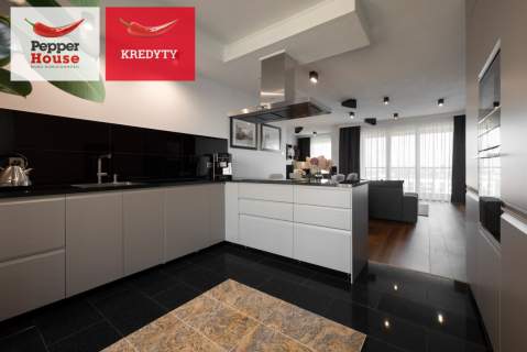 Apartament 90 m , 2 balkony, widok na Zatokę