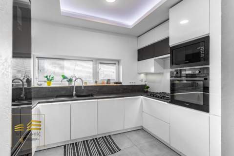 3 pokoje mieszkanie ul. Kryształowa o pow. 72m2