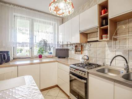 Przestronne mieszkanie z przepięknym balkonem Świetny układ po