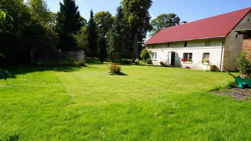 Siedlisko - dom plus teren 1,1020 ha . Kedrzyno gmina Siemyśl