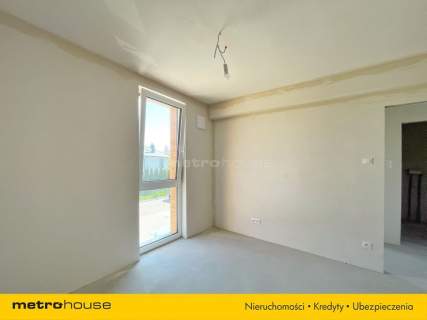 Nowe dwupoziomowe mieszkanie z balkonem.