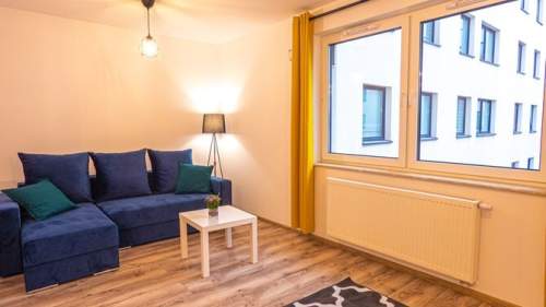 Duża kawalerka, 32 m2, garaż - Legnicka 59