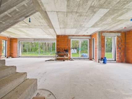 Dom z prywatnym lasem 323 m działka 4000 m2