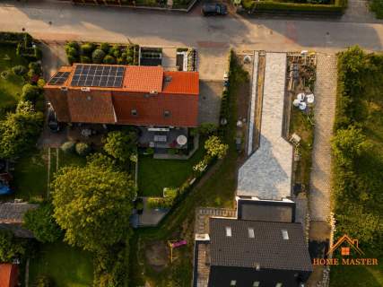 Nowoczesny dom na obrzeżach