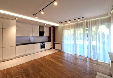 3 pokoje z ogródkiem i garażem,70m2,Liściasta 74F