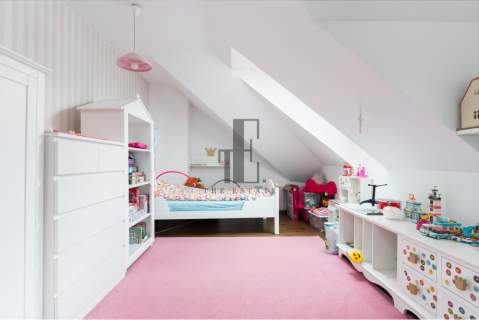 Dom wolnostojący 186 m2 na dużej działce 1603 m2