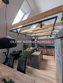 Dom z lokalem użytkowym