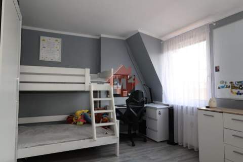 Trzypokojowe mieszkanie na sprzedaż w Szczecinie o po.74 m2