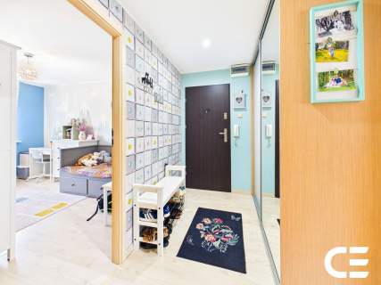 2 pokoje 48 m 1 piętro balkon wyposażone