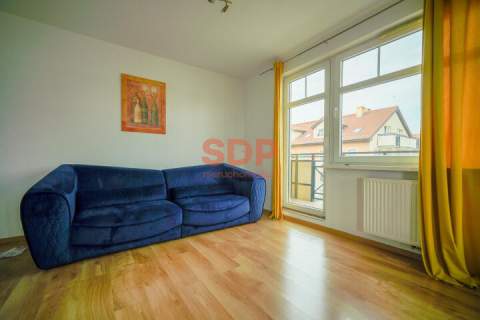 Komfortowe 2 pokoje na Partynicach. Duży balkon, winda z poziomu...