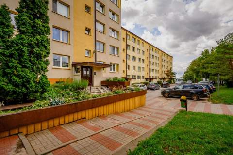 2 pokoje,39 m2 os. Przydworcowe