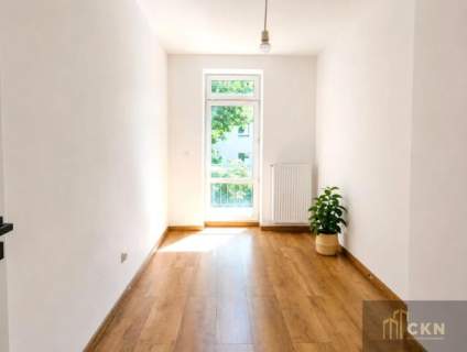 Kamienica po remoncie, 2 pokoje balkon