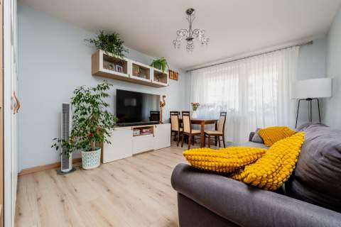 Parter 2 pokoje, 45 m2,os. Bacieczki