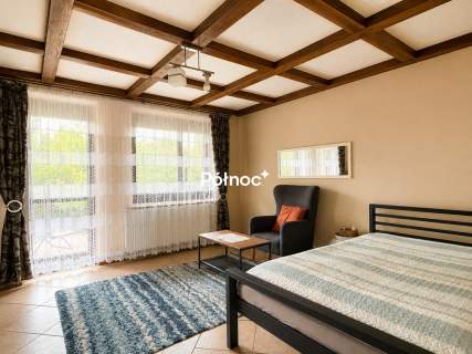 Dom mieszkalny 7 apartamentów działki