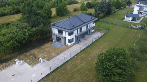 Nowe domy w zabudowie bliźniaczej KSM Sandomierska