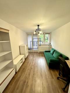 2 pokoje Osobna kuchnia Balkon Piwnica