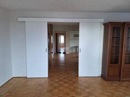 Urokliwe mieszkanko 3 pokojowe Na bliskim Wawer