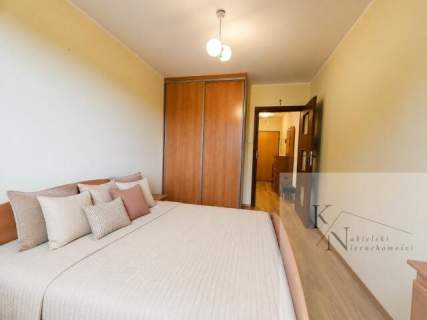 69,85 m2, 2 miejsca w hali garażowej duża piwnica Gdynia D