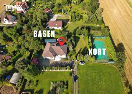 Basen, sauna, kort i 2578 m prywatności