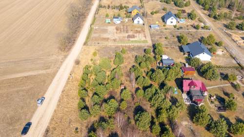 Działka z warunkami zabudowy.