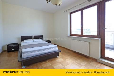 Apartament przy Metro Wilanowska panorama miasta