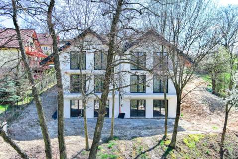 251 m 5 sypialni garaż 2-stanowiskowy Zielonki