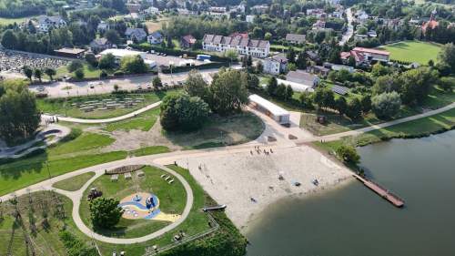 Ładne 3-pokoje z balkonem w świetnej lokalizacji.