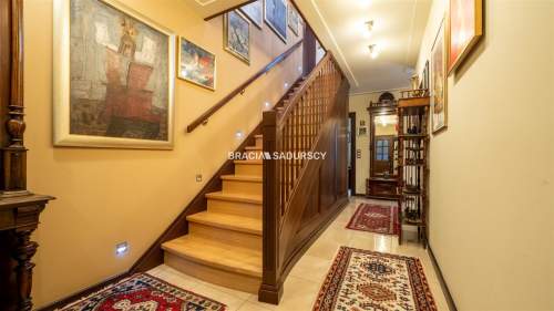 ZADBANY,WYSOKI STANDARD DOM OK 230 M2