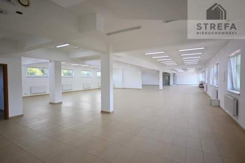 Lokal handlowo-usługowy 400 m2 przy drodze krajowej DK75 w Jurkowie