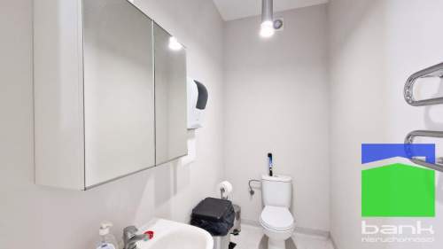 Pabianice - magazyn z biurami 360 m2 parter