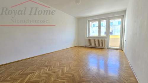Przestronne w pełnym rozkładzie 3-pok. z balkonem.