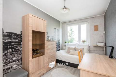 4 pokoje z balkonem, piwnicą i niezależną kuchnią