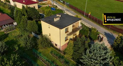 Dom przy stadionie-przestrzeń do aktywnego życia