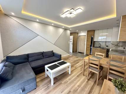 40 m komfortu balkon i garaż