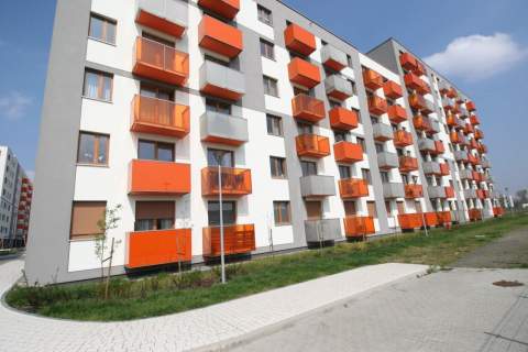 PRZYTULNA I NOWOCZESNA KAWALERKA Z BALKONEM