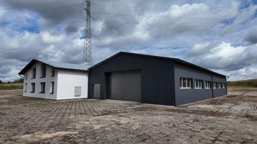 Hala 1200 m Plac 4000 m przy DK20 Moc 150 kW TIR