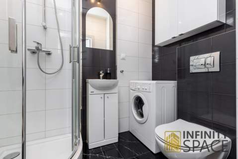 Studio z ogródkiem Parking Bemowo / Chrzanów